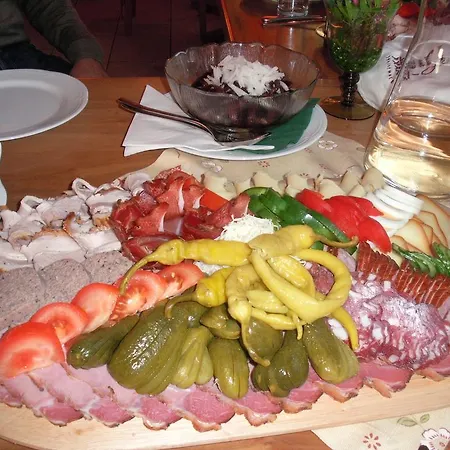 Samenkoenig Pschait Handels Gmbh Πανσιόν